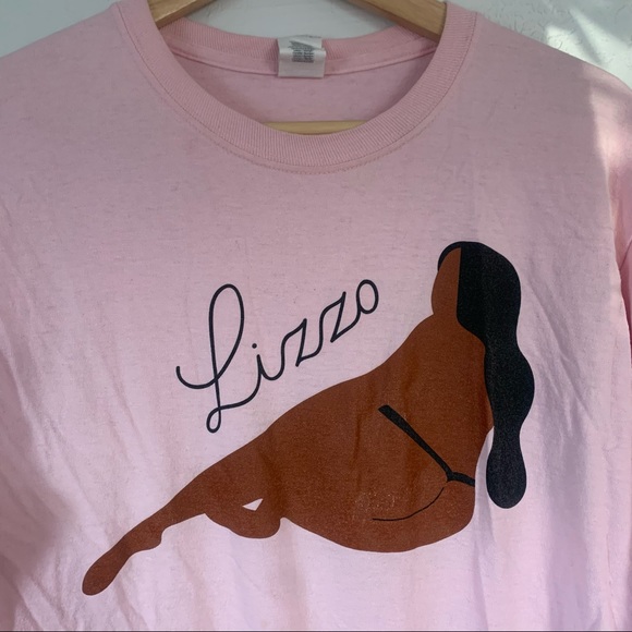 Lizzo Concert Tee / Merch - Picture 5 of 7